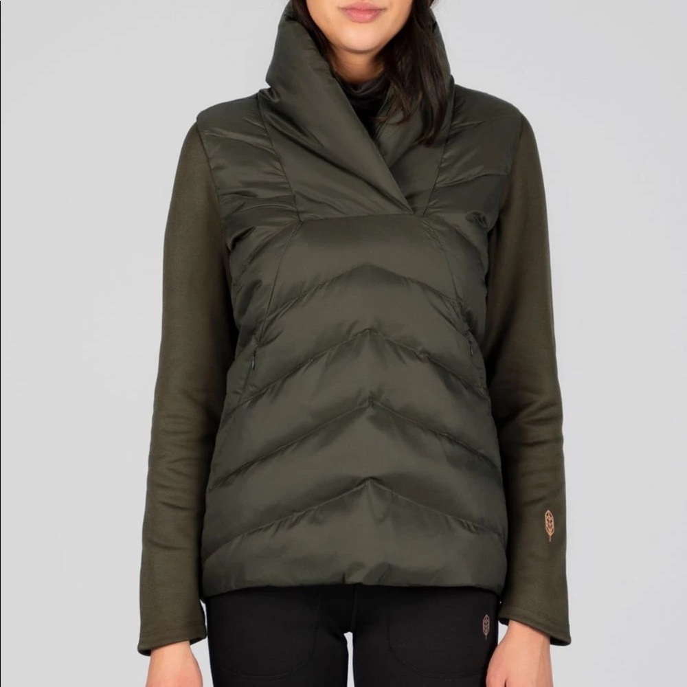 🇨🇦 INDYGENA Poplun II Insulated Sweater - Picture 4 of 13